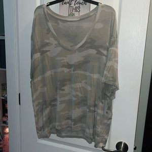 American Eagle soft and sexy tee